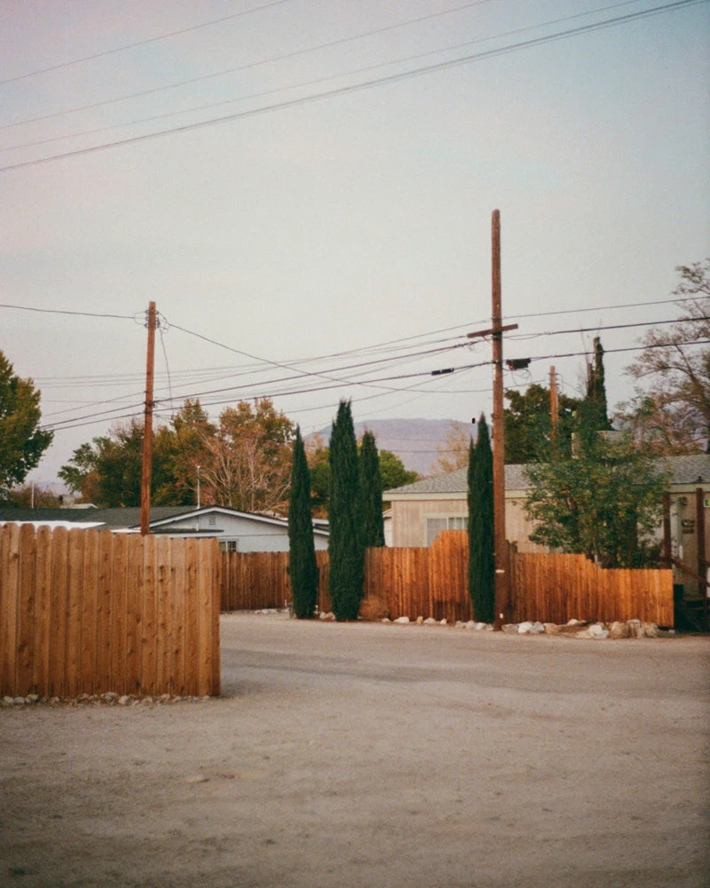 Flic Film Aurora 400 :: Color 4 Flic Film Aurora 400 :: Color - Image 2