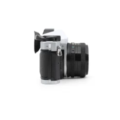 Canon :: AE-1 Program -Polaroid Store Canon AE 1 Program Right 19935b5f 34cb 4bdf 8fc2 ed3cd637e522