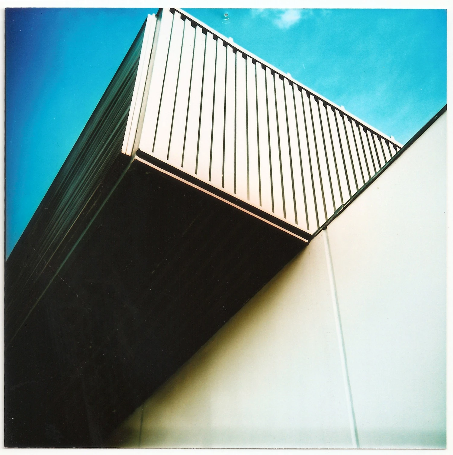 Lomo :: Lubitel 166B 10 Lomo :: Lubitel 166B - Image 8