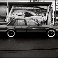 Lucky SHD400 :: B&W -Polaroid Store Lucky SHD 400 35mm 3